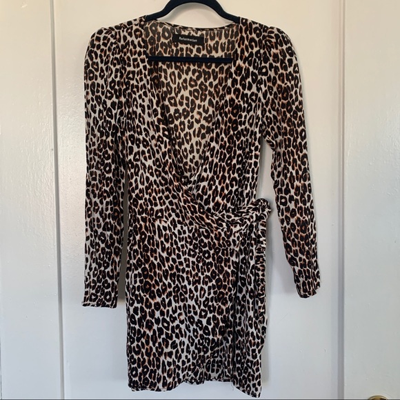 Reformation Brooke Mini wrap dress in Leopard XS - Picture 6 of 9